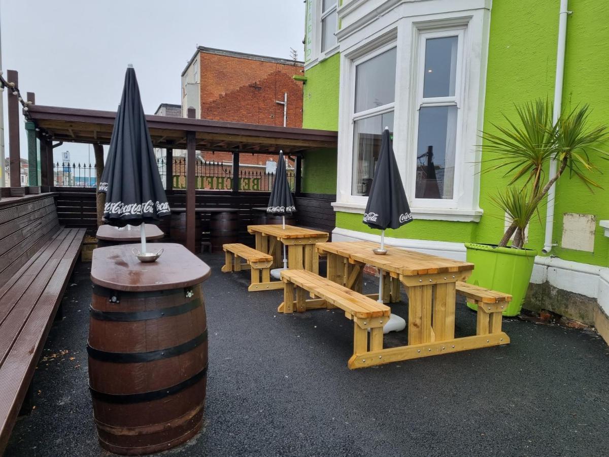 The Beechfield Hotel Blackpool Bagian luar foto