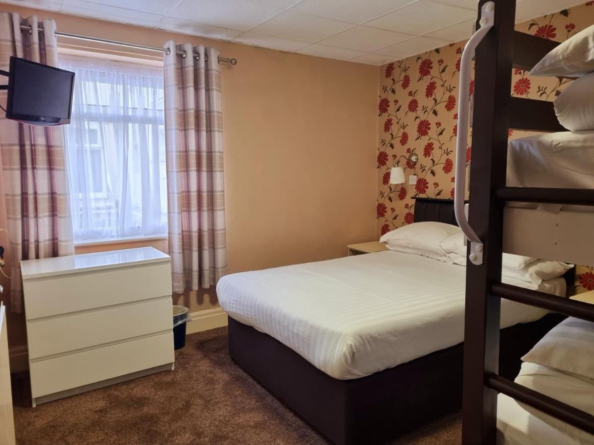 The Beechfield Hotel Blackpool Bagian luar foto