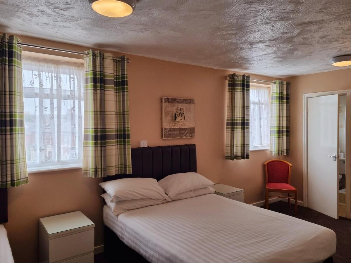The Beechfield Hotel Blackpool Bagian luar foto