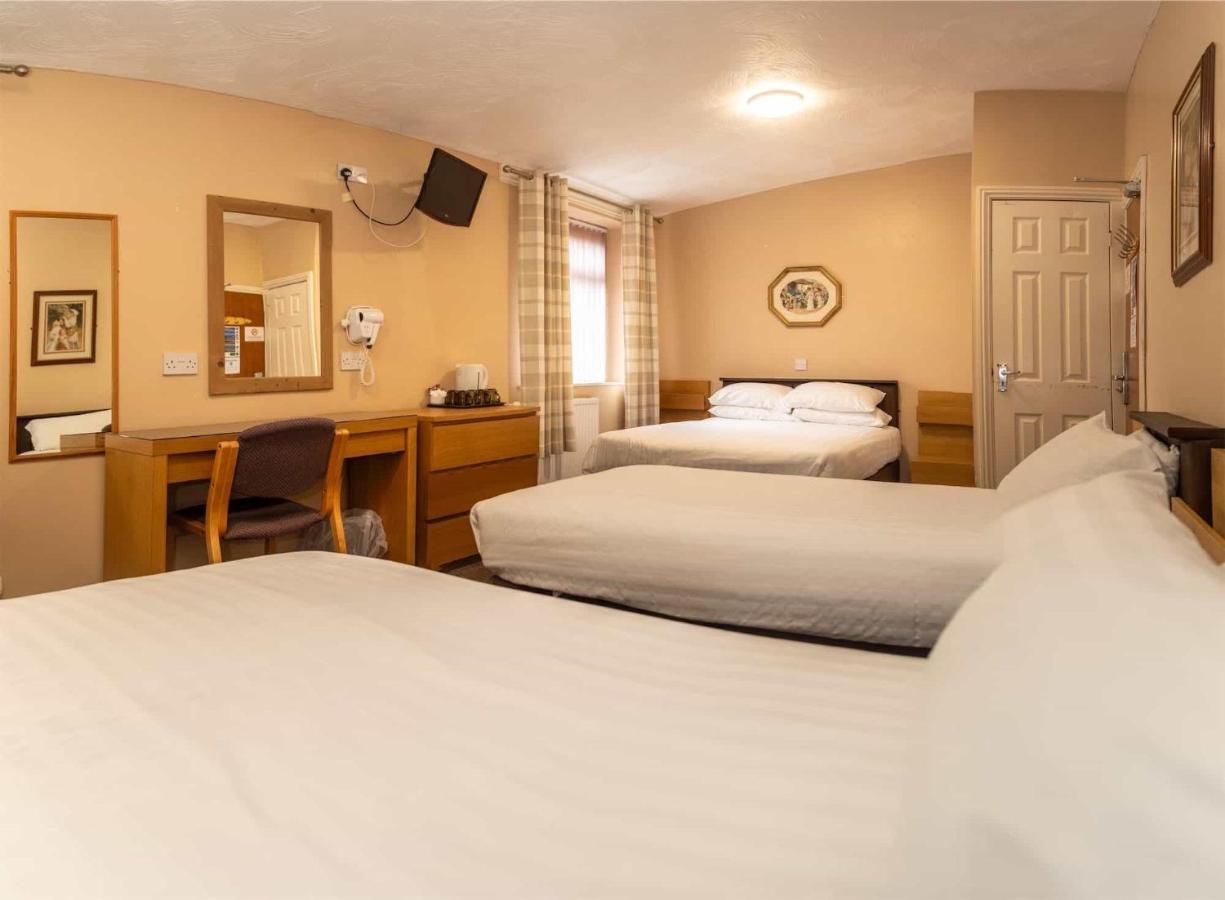 The Beechfield Hotel Blackpool Bagian luar foto
