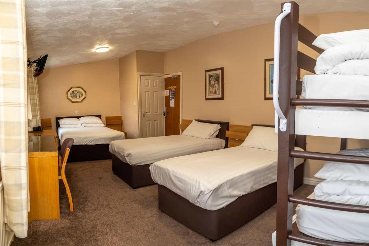 The Beechfield Hotel Blackpool Bagian luar foto